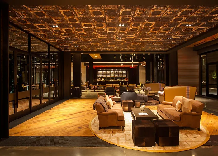 The George, Valencia Collection